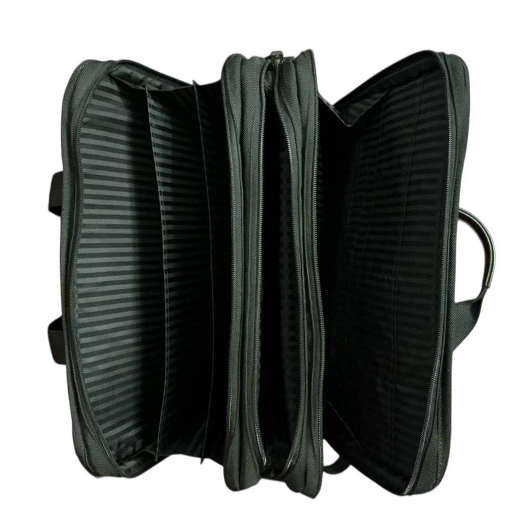 Tumi Deluxe Black Nylon Durable Organizer Laptop Briefcase